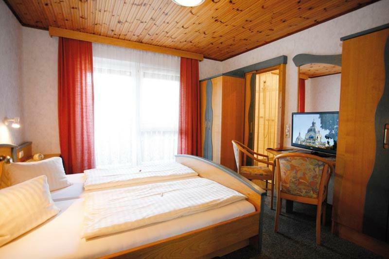 Landgasthof Piroutz Sankt Kanzian am Klopeiner See Dış mekan fotoğraf